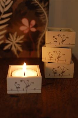 Anemone candle holder