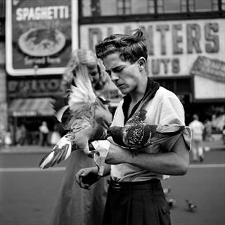 VIVIAN MAIER - A LIFE UNCOVERED